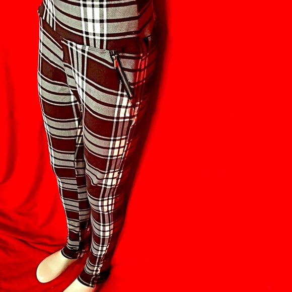 SWS ESSENTIALS - ZIPPER LEGGINGS - Picture 2 of 7